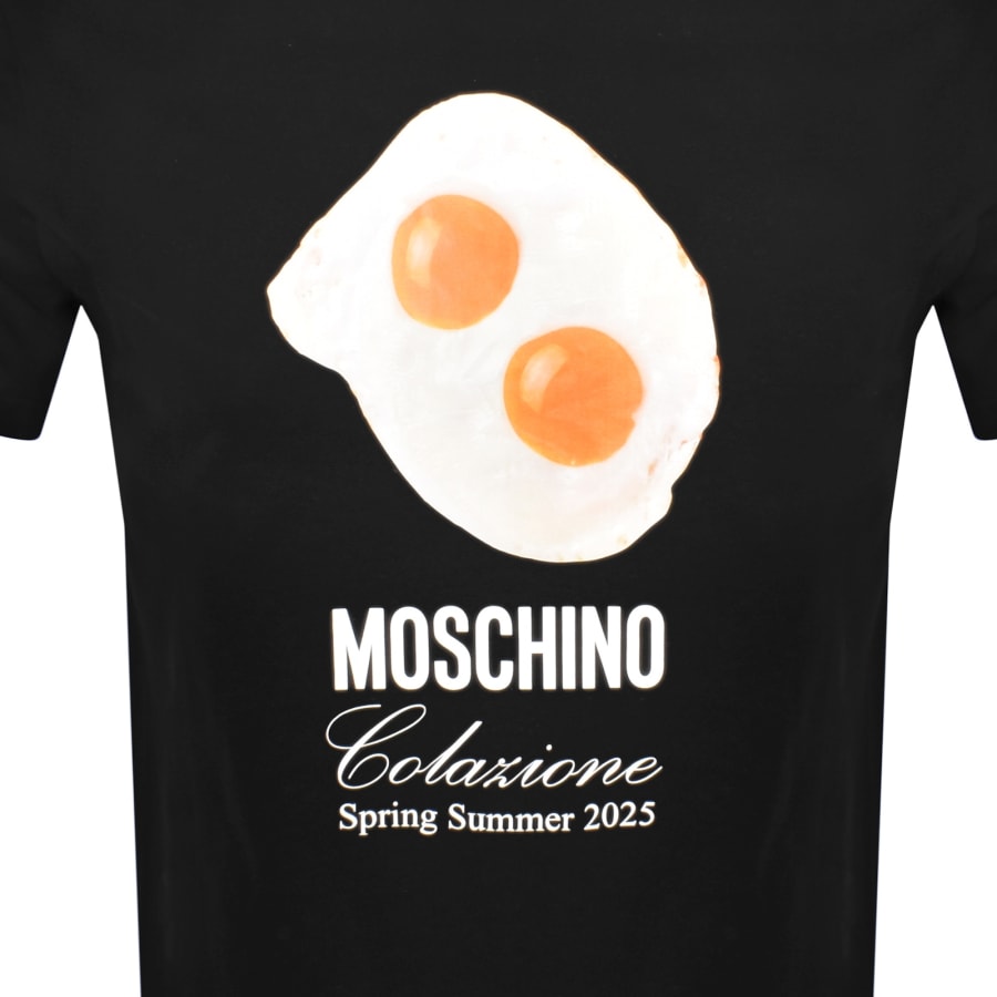 【関税&送料込み】Moschino Printed T-Shirt Moschino Eggs Print T Shirt Black | Mainline Menswear United